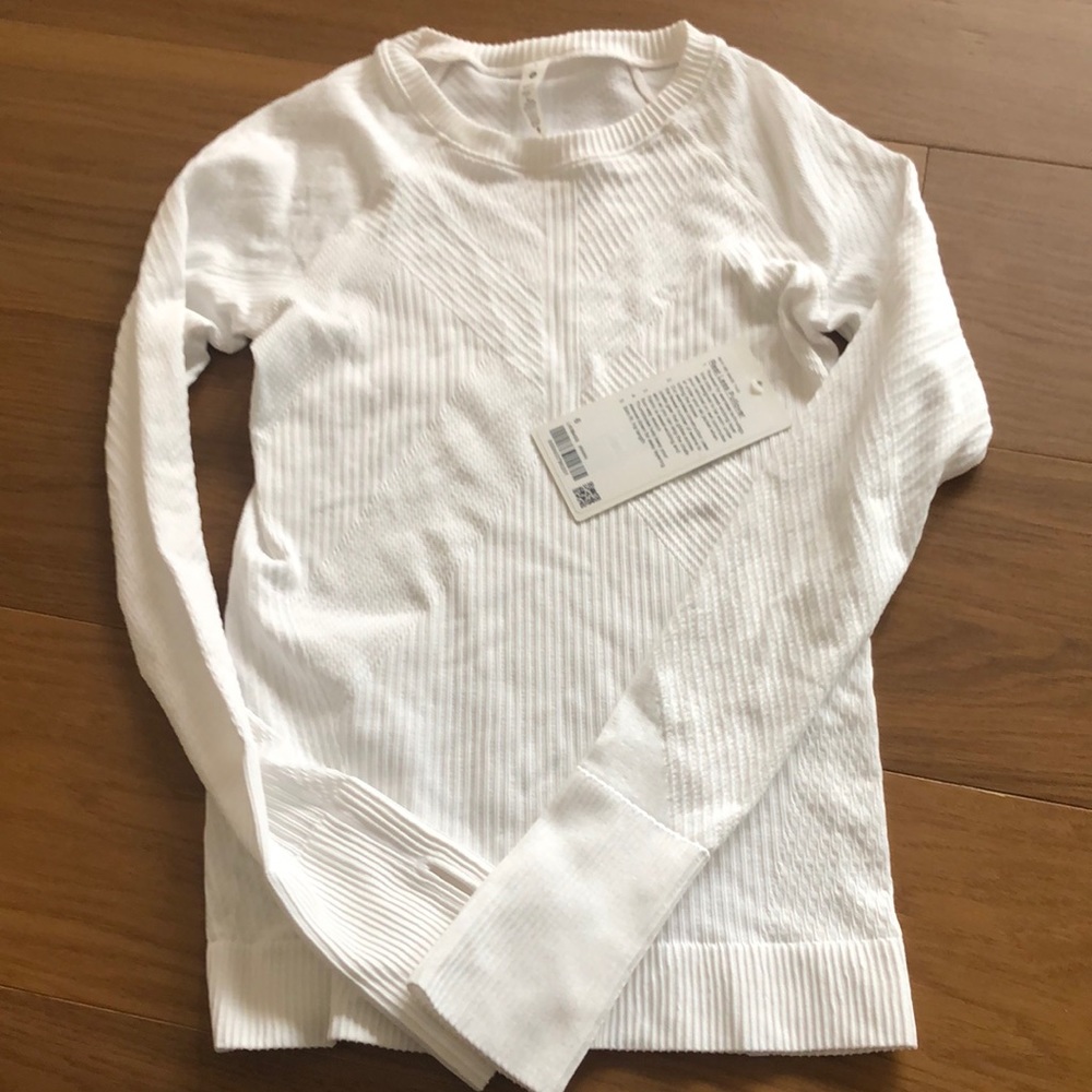 NWT Lululemon Rest Less Pullover size 6, white